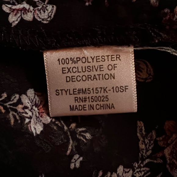 Emory Park - Landry Crochet Trim Open Front Woven top - Picture 6 of 7